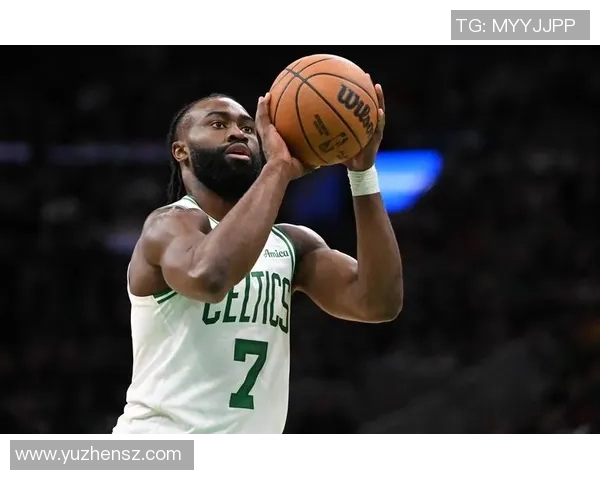 杰伦布朗的篮球之路与成长故事探秘